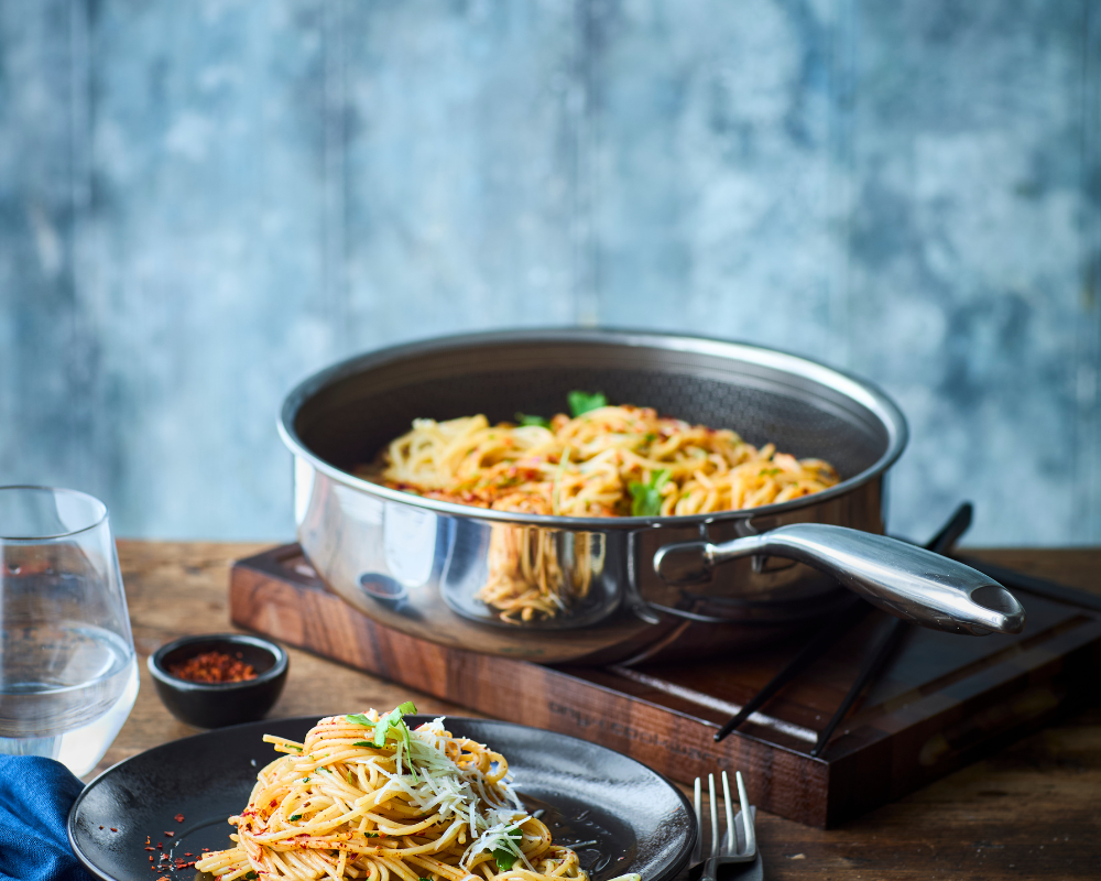 Recept voor spaghetti Alfredo met peterselie en cayenne