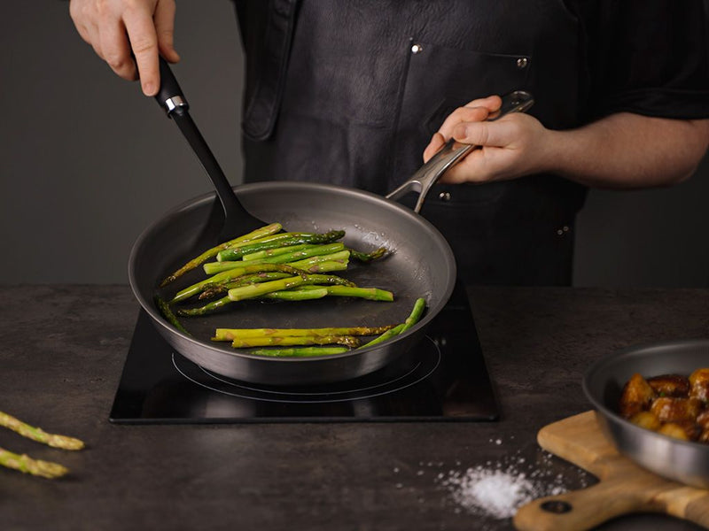 ZERO – NATUURLIJKE ANTI-AANBAK KOEKENPAN 22CM