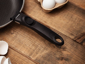 KOEKENPAN MET AFNEEMBARE HANDGREEP SET 30CM