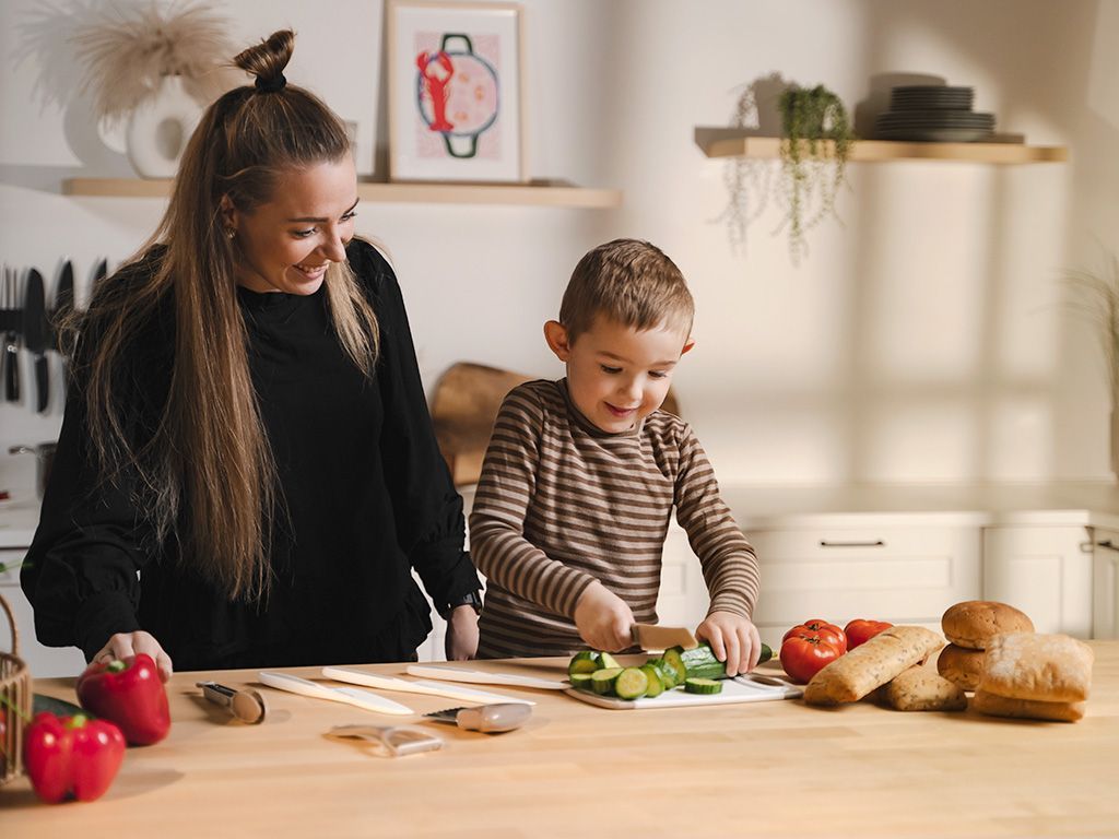 LITTLE HEROES KOOKSET – 2-DELIG - 4