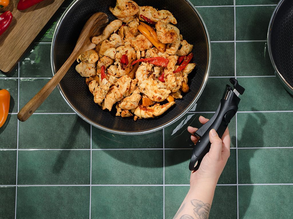 WOK WITH DETACHABLE HANDLE 30CM SET - 3