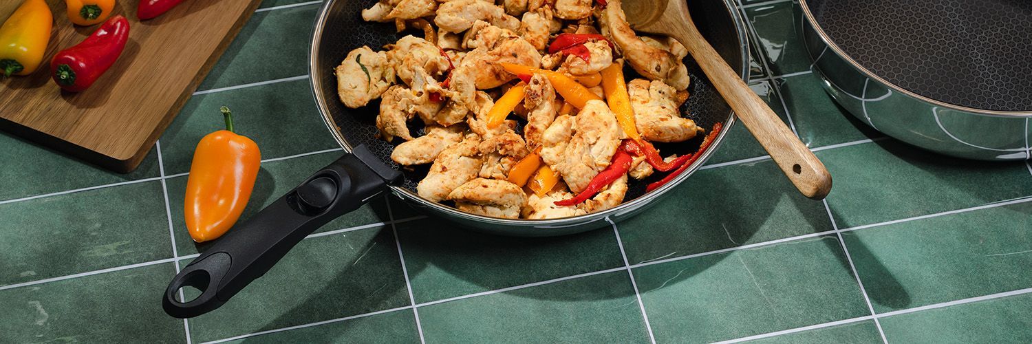 KOEKENPAN MET AFNEEMBARE HANDGREEP SET 30CM