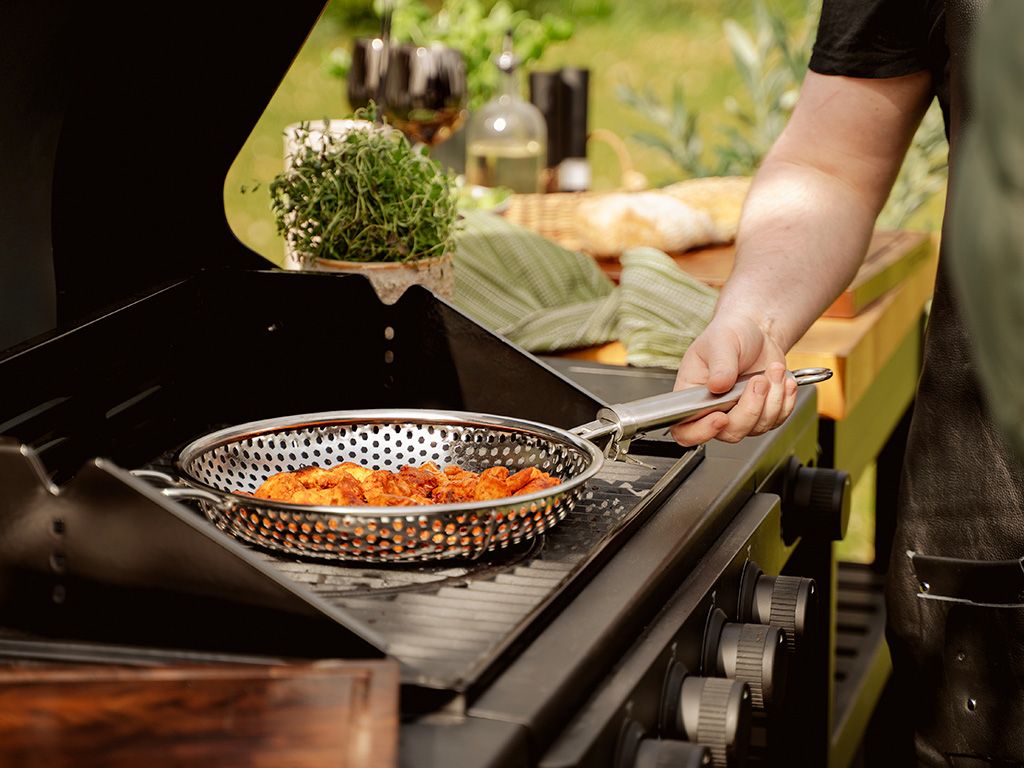 BBQ-GRILLPAN MET AFNEEMBARE HANDGREEP 28 CM