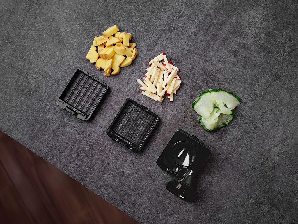 ROESTVRIJSTALEN HAKKER