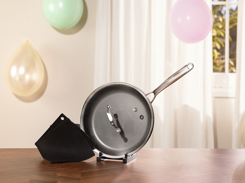 THE ESSENTIAL ZERO FRYING PAN SET – 28 CM – ONYXCOOKWARE NL
